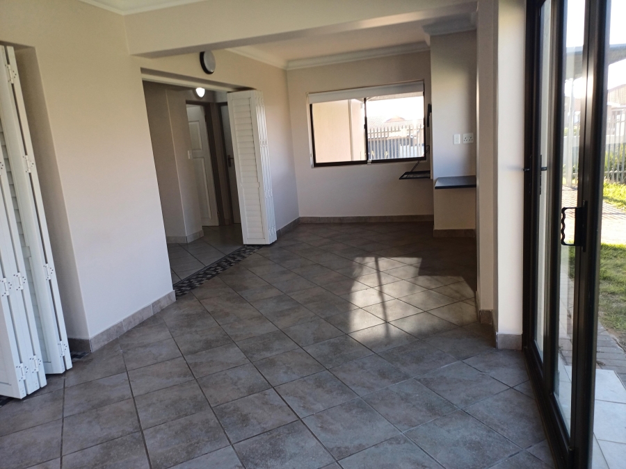 3 Bedroom Property for Sale in Hartenbos Heuwels Western Cape